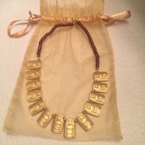 Colombine gold statement necklace